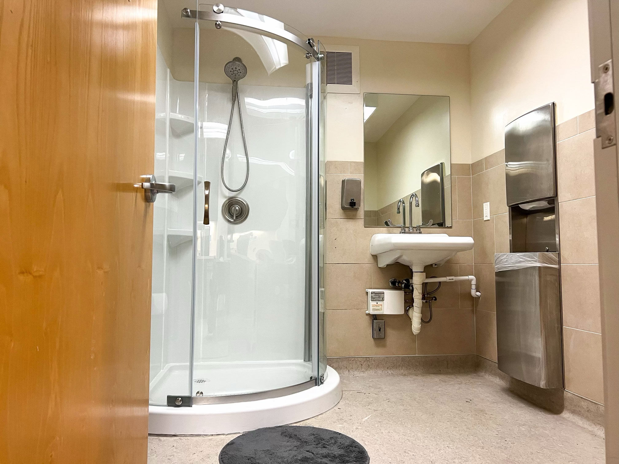 Shower at Mint Plaza